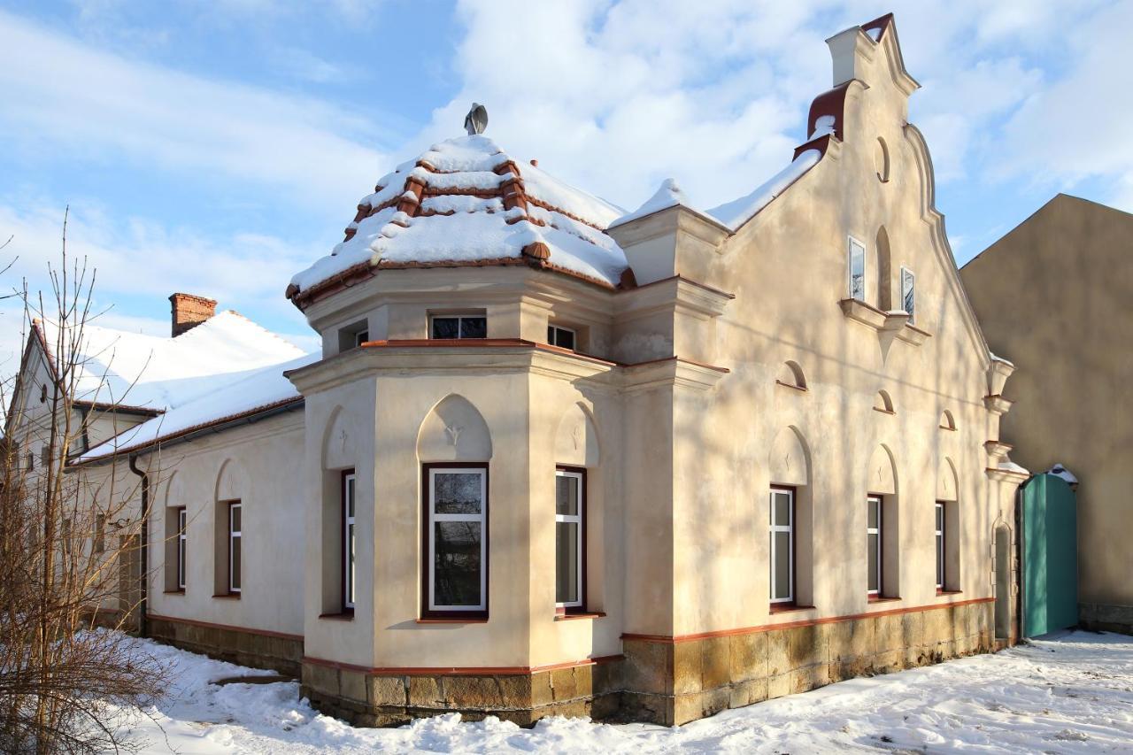 Aparthotel Brokes Lanškroun Exterior foto